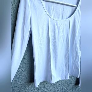 White long sleeve, scoop neck, stretchy shirt. Size large